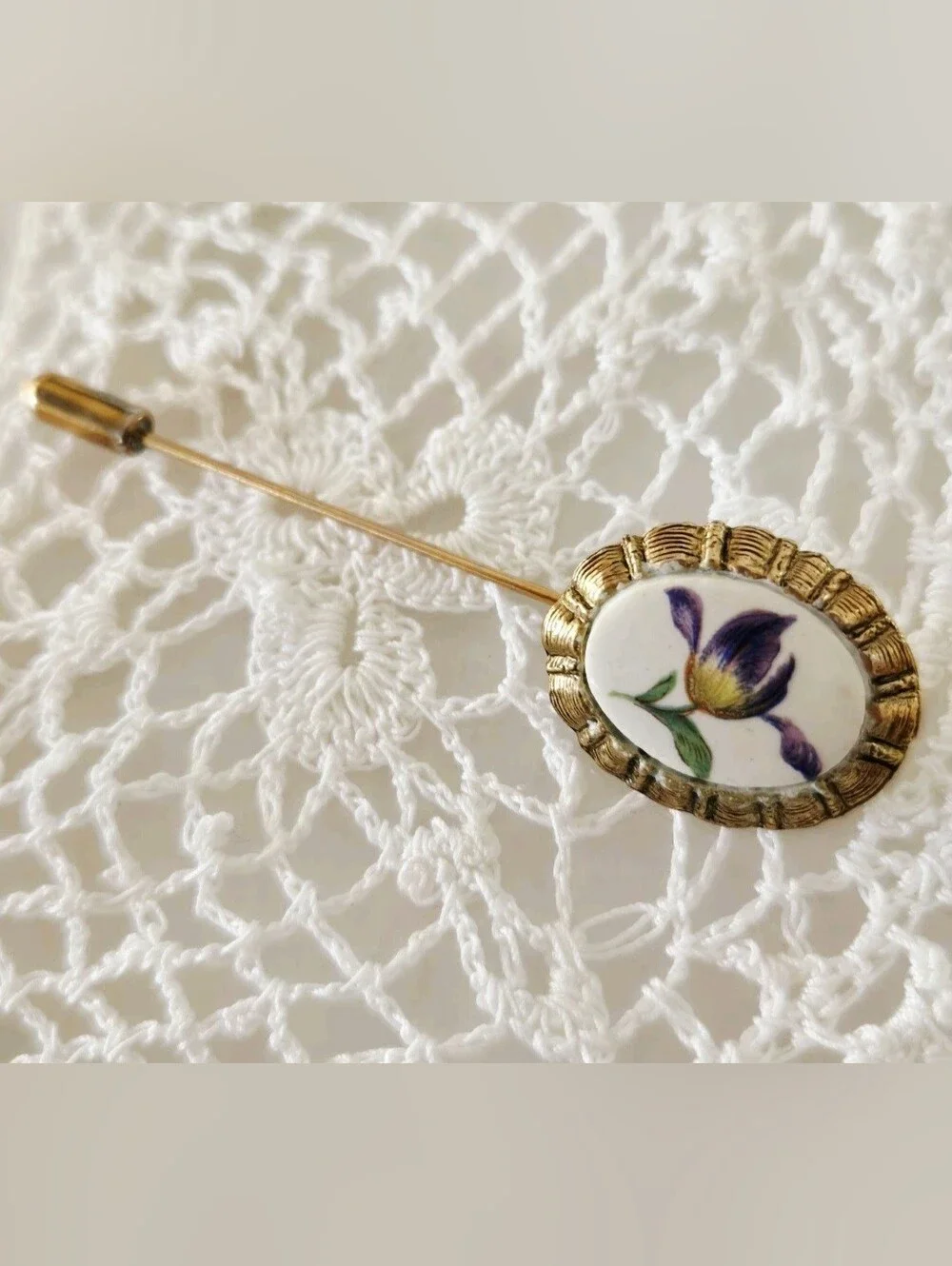 Vtg Painted Porcelain Oval Floral Hat Pin Brooch, Iris/Tulip, Fairy, Victorian